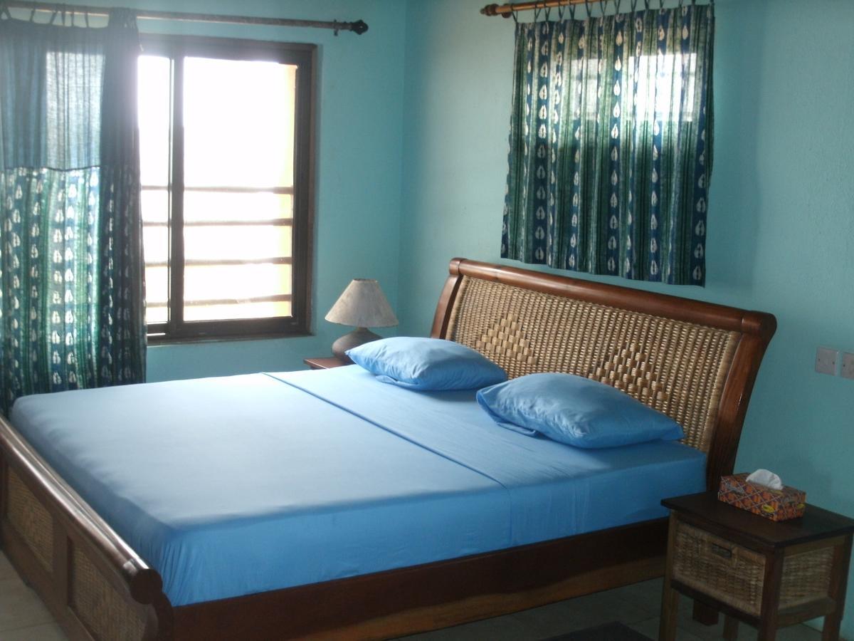 Sankofa Beach House Hotel Kokrobite Room photo
